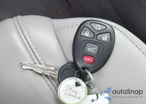 2017 Chevrolet Traverse Premier z USA, uszkodzony, nr VIN 1GNKRJKD7HJ251180